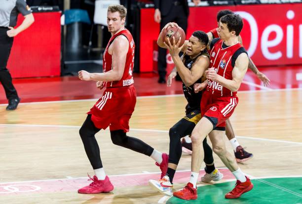 使他们在世 使他们在世