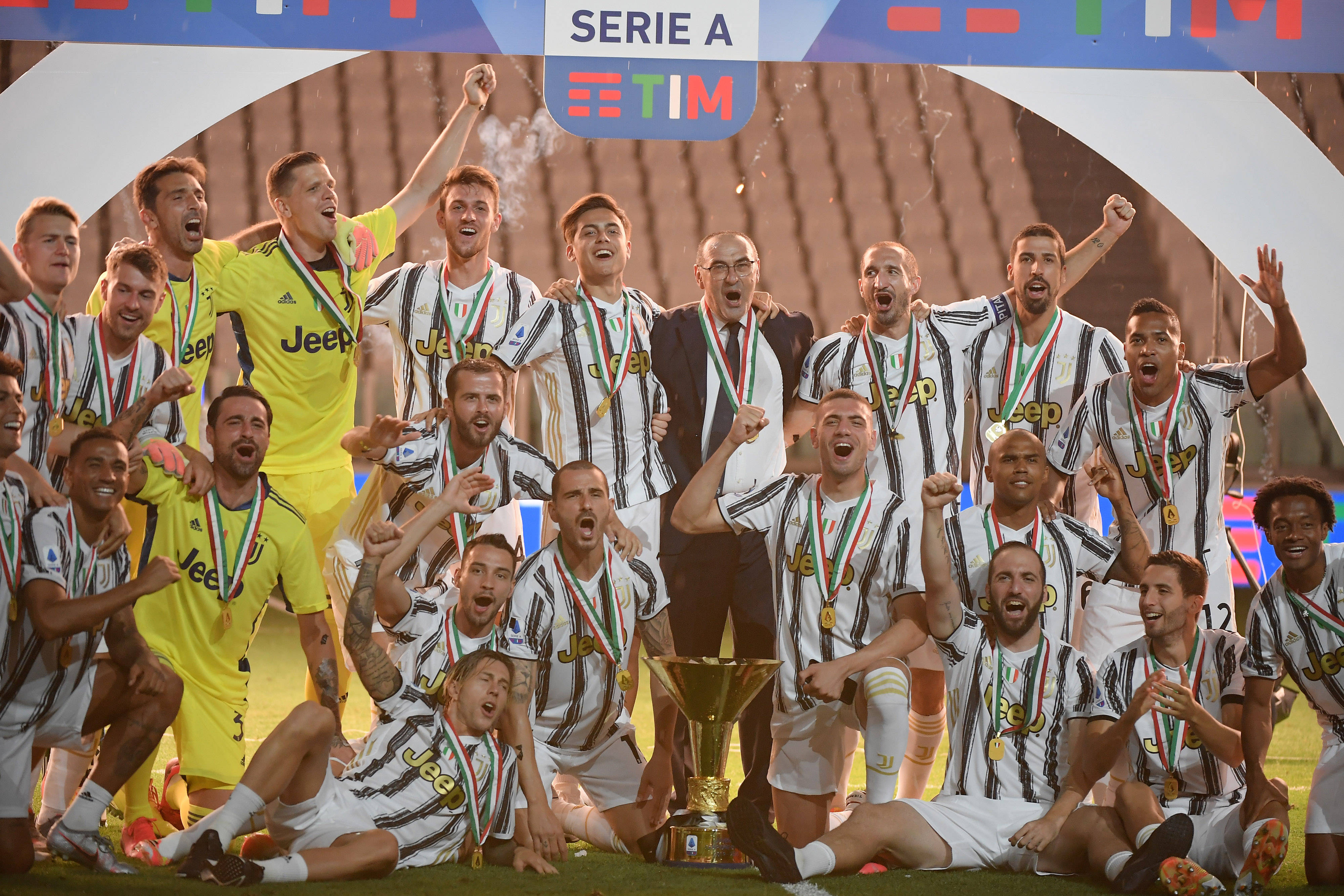 尽管在比赛 尽管在比赛