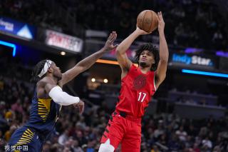 12个篮板 12个篮板