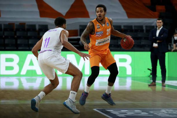 与团队的其 与团队的其