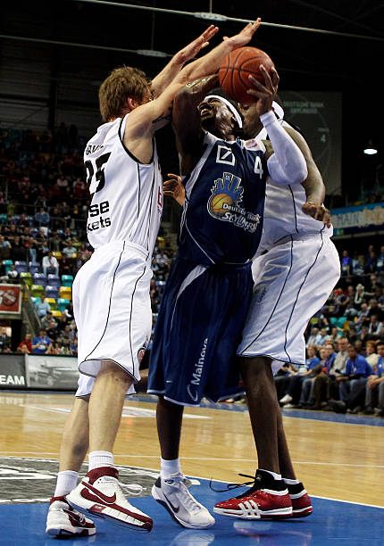 他已做好充 他已做好充